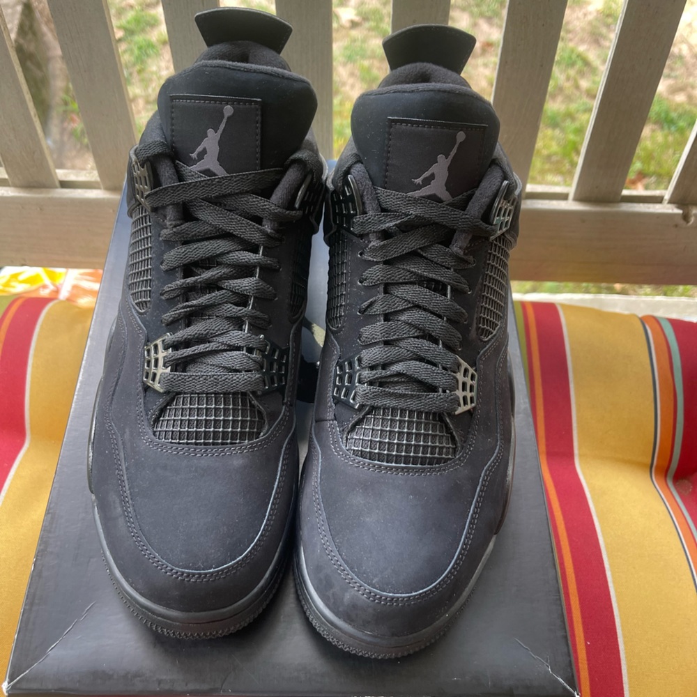 Jordan 4 black cat